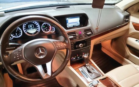 Mercedes-Benz E-Класс, 2012 год, 1 870 000 рублей, 8 фотография