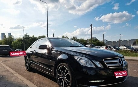 Mercedes-Benz E-Класс, 2012 год, 1 870 000 рублей, 2 фотография