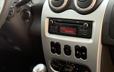 Renault Sandero II рестайлинг, 2013 год, 580 000 рублей, 14 фотография