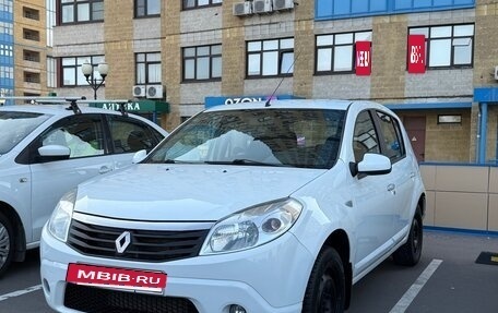 Renault Sandero II рестайлинг, 2013 год, 580 000 рублей, 15 фотография