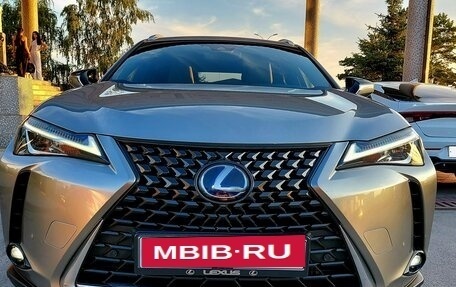 Lexus UX I, 2021 год, 2 950 000 рублей, 2 фотография