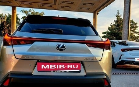 Lexus UX I, 2021 год, 2 950 000 рублей, 7 фотография