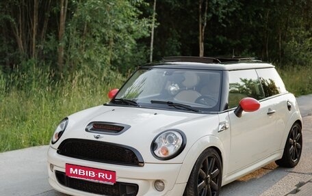 MINI Hatch, 2011 год, 1 480 000 рублей, 3 фотография