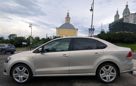 Volkswagen Polo VI (EU Market), 2012 год, 850 000 рублей, 2 фотография