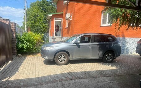Mitsubishi Outlander III рестайлинг 3, 2012 год, 985 000 рублей, 3 фотография