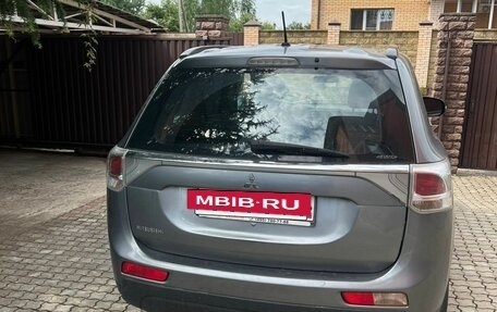 Mitsubishi Outlander III рестайлинг 3, 2012 год, 985 000 рублей, 8 фотография