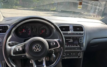 Volkswagen Polo VI (EU Market), 2018 год, 950 000 рублей, 10 фотография