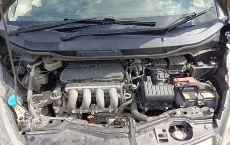Honda Fit III, 2010 год, 755 000 рублей, 17 фотография