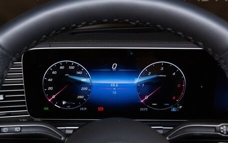 Mercedes-Benz GLS, 2024 год, 18 190 000 рублей, 12 фотография