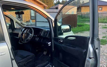 Nissan Serena III, 2010 год, 1 170 000 рублей, 8 фотография