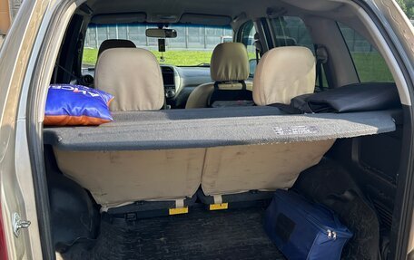 Toyota RAV4, 2004 год, 1 050 000 рублей, 10 фотография