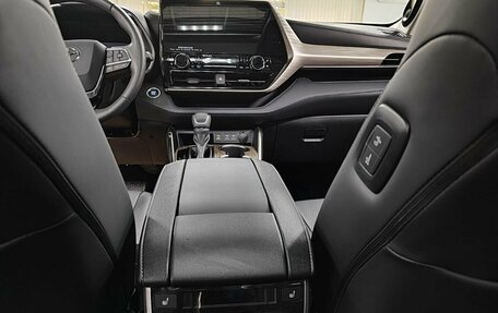 Toyota Highlander, 2025 год, 6 450 000 рублей, 7 фотография