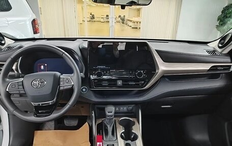Toyota Highlander, 2025 год, 6 450 000 рублей, 6 фотография