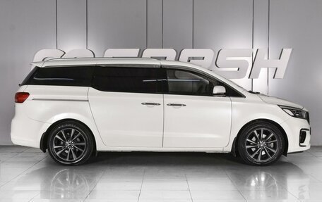 KIA Carnival III, 2019 год, 2 840 000 рублей, 5 фотография