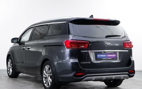 KIA Carnival III, 2020 год, 2 987 600 рублей, 2 фотография