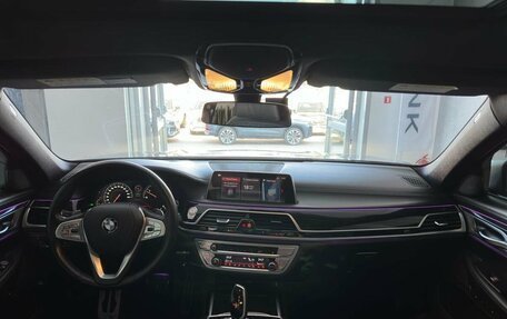 BMW 7 серия, 2019 год, 6 000 000 рублей, 30 фотография