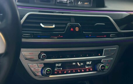BMW 7 серия, 2019 год, 6 000 000 рублей, 25 фотография