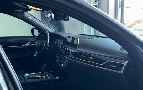 BMW 7 серия, 2019 год, 6 000 000 рублей, 34 фотография