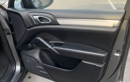 Porsche Cayenne III, 2014 год, 2 650 000 рублей, 15 фотография
