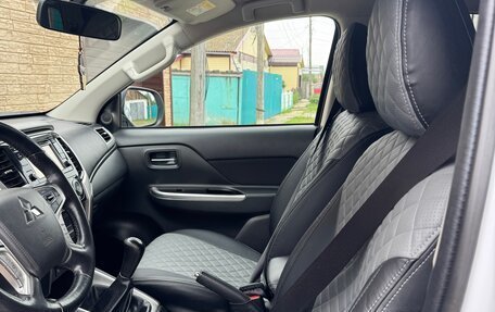 Mitsubishi L200 IV рестайлинг, 2019 год, 2 790 000 рублей, 8 фотография