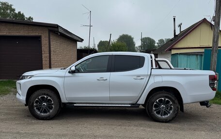 Mitsubishi L200 IV рестайлинг, 2019 год, 2 790 000 рублей, 6 фотография