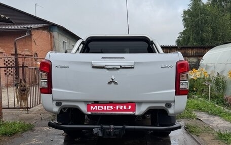 Mitsubishi L200 IV рестайлинг, 2019 год, 2 790 000 рублей, 5 фотография