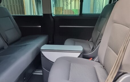 Volkswagen Multivan T5, 2009 год, 2 000 000 рублей, 7 фотография