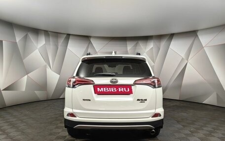 Toyota RAV4, 2017 год, 2 055 000 рублей, 8 фотография