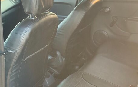 Renault Logan II, 2014 год, 650 000 рублей, 9 фотография