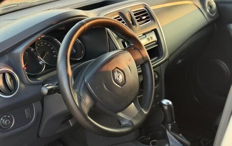 Renault Logan II, 2014 год, 650 000 рублей, 11 фотография