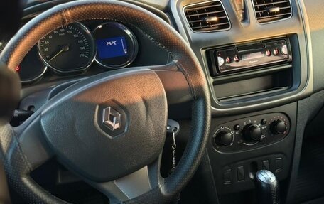 Renault Logan II, 2014 год, 650 000 рублей, 6 фотография