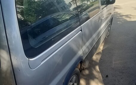 Hyundai Starex I рестайлинг, 2003 год, 285 000 рублей, 2 фотография
