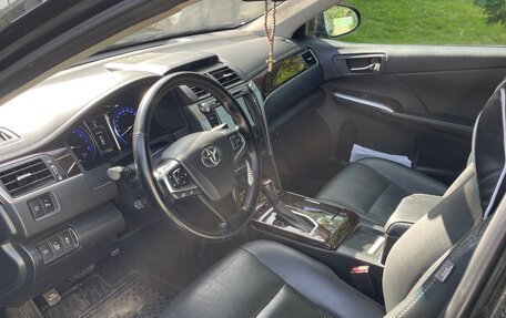 Toyota Camry, 2017 год, 2 500 000 рублей, 5 фотография