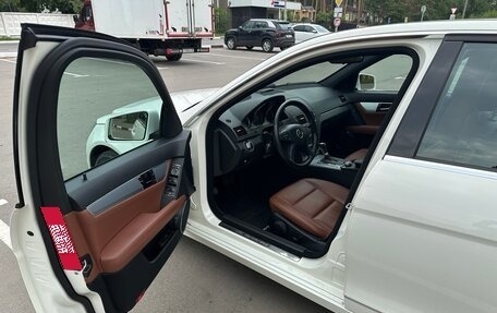 Mercedes-Benz C-Класс, 2010 год, 1 850 000 рублей, 5 фотография