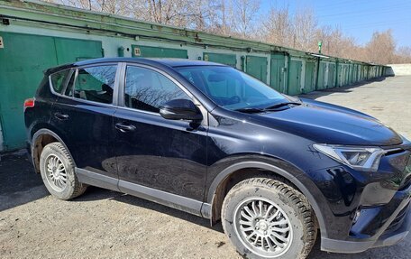 Toyota RAV4, 2017 год, 2 300 000 рублей, 7 фотография