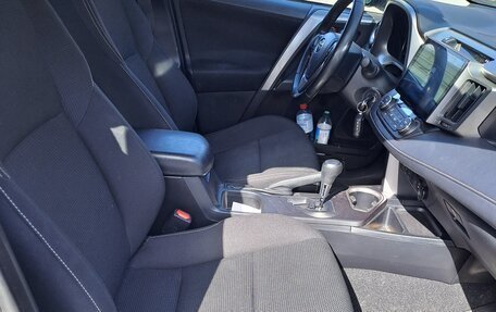Toyota RAV4, 2017 год, 2 300 000 рублей, 17 фотография