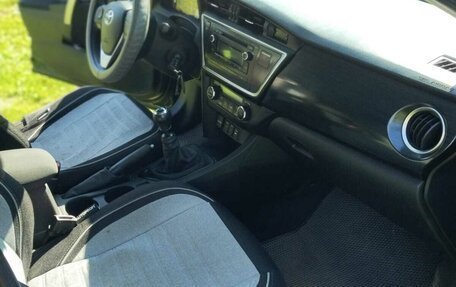 Toyota Auris II, 2013 год, 1 250 000 рублей, 4 фотография