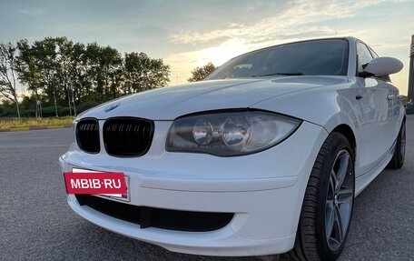 BMW 1 серия, 2009 год, 750 000 рублей, 2 фотография