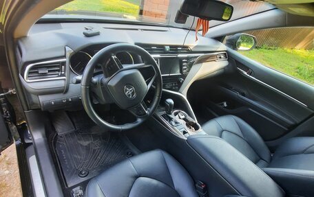 Toyota Camry, 2019 год, 2 500 000 рублей, 3 фотография