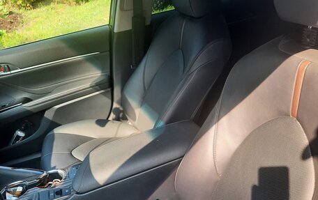 Toyota Camry, 2019 год, 2 500 000 рублей, 7 фотография