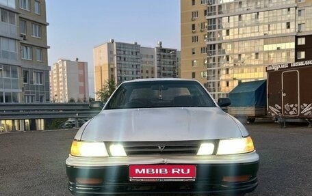 Toyota Vista, 1992 год, 200 000 рублей, 2 фотография