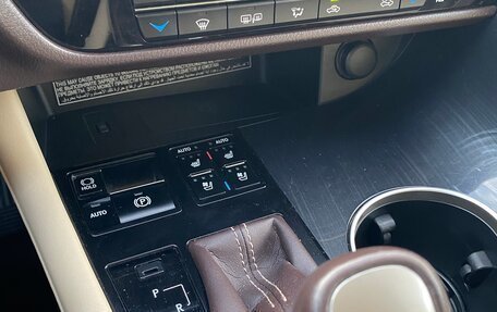 Lexus RX IV рестайлинг, 2016 год, 4 390 000 рублей, 12 фотография