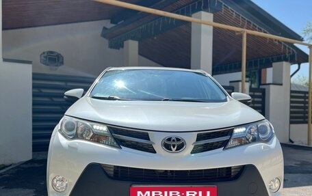 Toyota RAV4, 2013 год, 2 050 000 рублей, 22 фотография