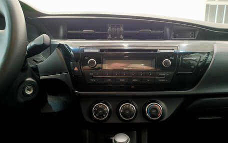 Toyota Corolla, 2013 год, 1 050 000 рублей, 18 фотография