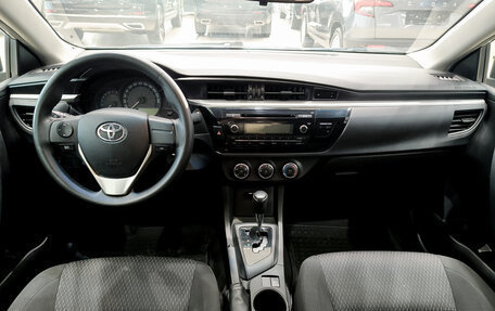 Toyota Corolla, 2013 год, 1 050 000 рублей, 17 фотография