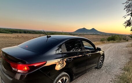KIA Rio IV, 2020 год, 1 630 000 рублей, 3 фотография