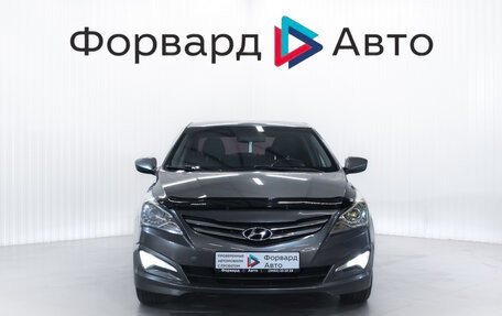 Hyundai Solaris II рестайлинг, 2015 год, 999 000 рублей, 2 фотография