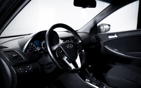 Hyundai Solaris II рестайлинг, 2015 год, 999 000 рублей, 12 фотография