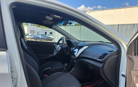 Hyundai Solaris II рестайлинг, 2014 год, 879 000 рублей, 13 фотография