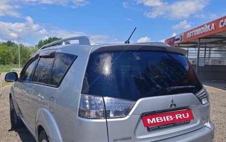 Mitsubishi Outlander III рестайлинг 3, 2007 год, 890 000 рублей, 3 фотография